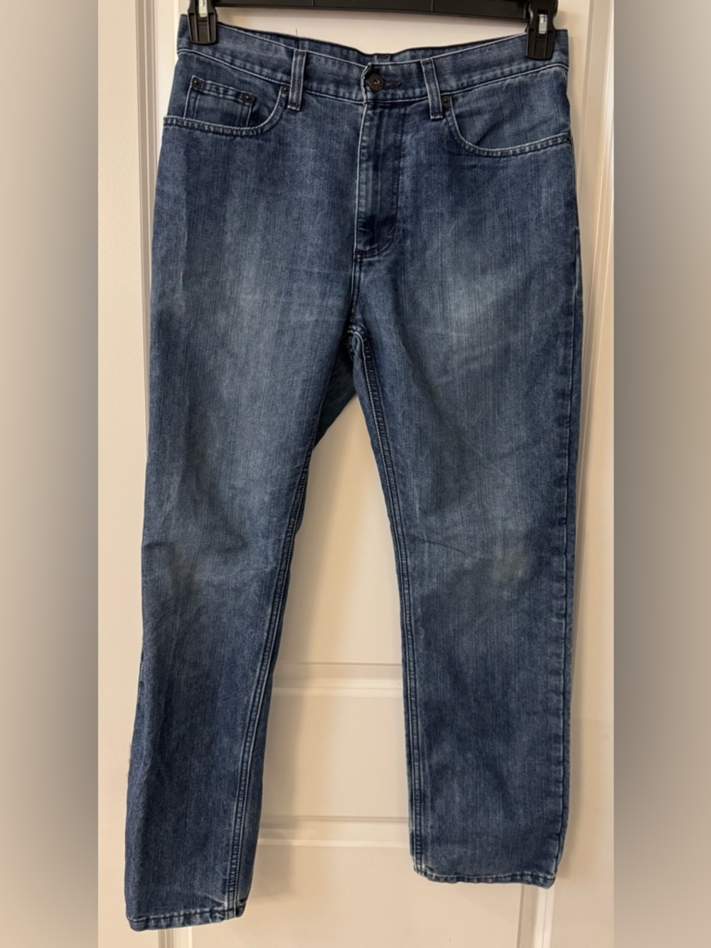 #2406  Axist Brand Premium Relaxed Fit Straight Leg Medium Blue Wash Denim Jeans